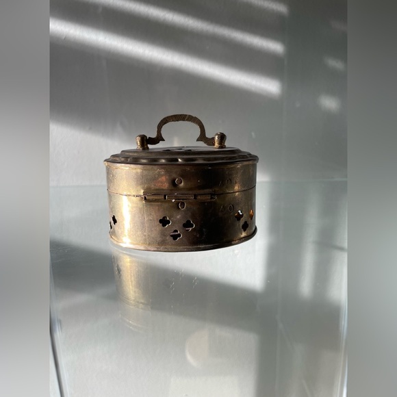 Vintage Cricket Box - Picture 6 of 10